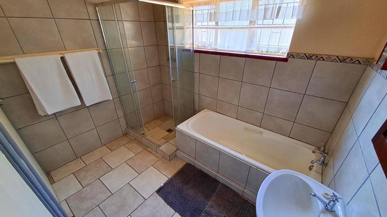סאבי Pine Forest Cottage מראה חיצוני תמונה